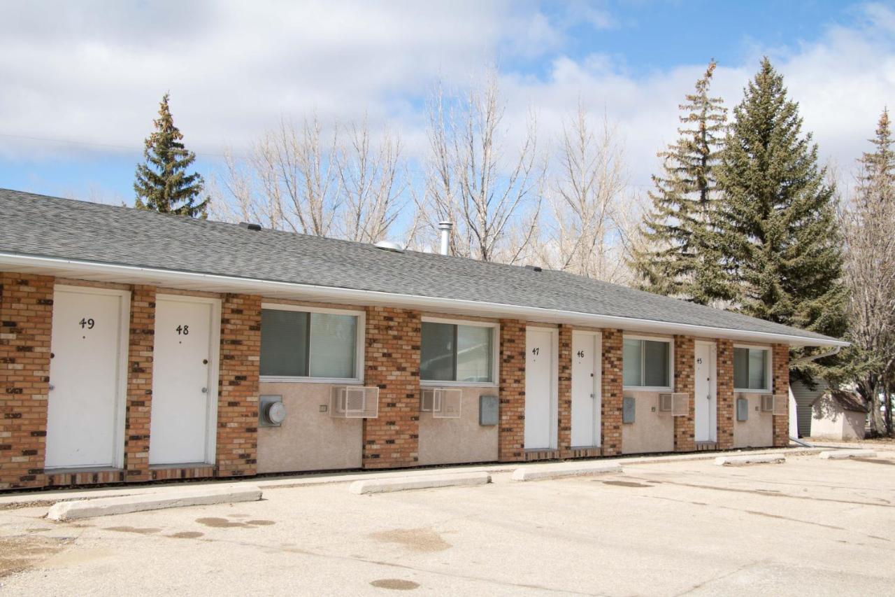 Motel Prairie Oasis Tourist Complex à Moose Jaw Extérieur photo